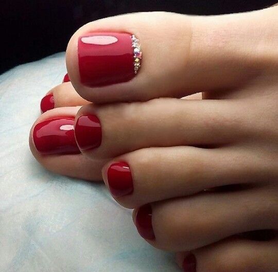 21+ Maroon Red & Burgundy Toe Nail Art (2022 Designs Trends)