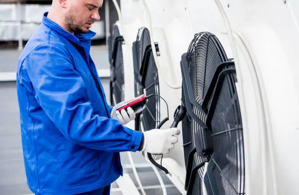Istockphoto 1322175330 612x612 Burgundy Colors how professional cooling expertise extends equipment lifespan significantly